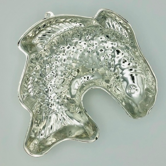 Vintage Fish Jell-O Mold / Cake Pan - Picture 4 of 4
